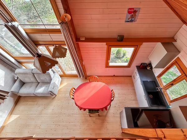 Petit chalet au calme à Champdray