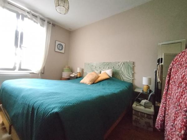 Issoire(63), VIAGER OCCUPE, maison plain pied de 90m2, véranda sur 370 m2 de terrain