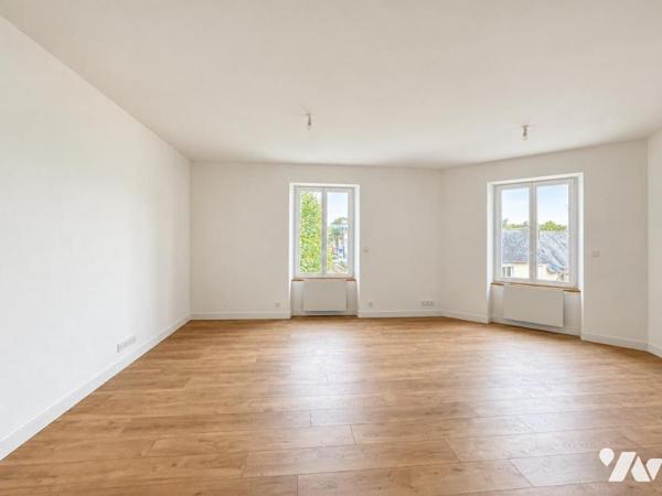 DINARD - Centre-ville - Appartement T4 en duplex - 75,99 m² Carrez - 91,51 m² au sol - 3 chambres