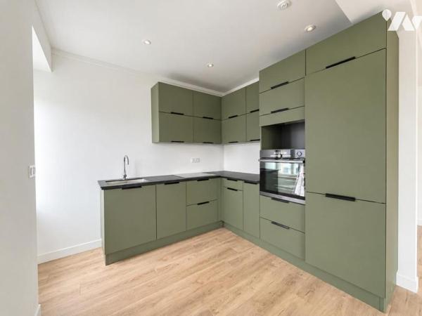 DINARD - Centre-ville - Appartement T4 en duplex - 75,99 m² Carrez - 91,51 m² au sol - 3 chambres