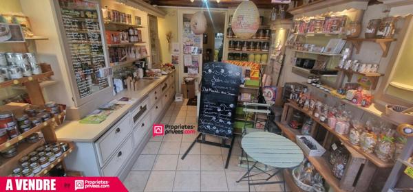 Local commercial et appartement - 110 m² - centre ville de Selles sur Cher