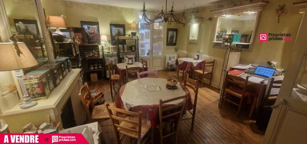 Local commercial et appartement - 110 m² - centre ville de Selles sur Cher