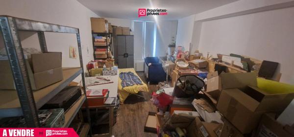 Local commercial et appartement - 110 m² - centre ville de Selles sur Cher