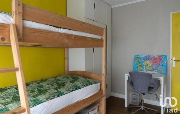 Location appartement 3 pièces 62 m² Paris 19