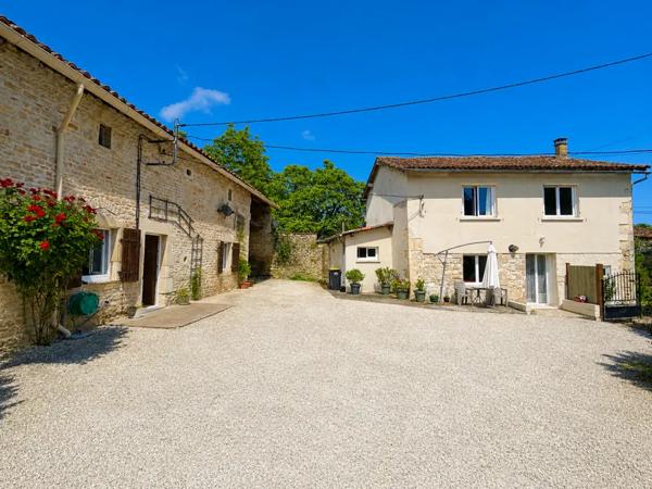 Character Property with Gîte and Development Barn