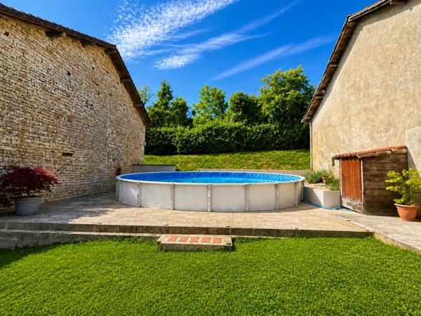 Character Property with Gîte and Development Barn