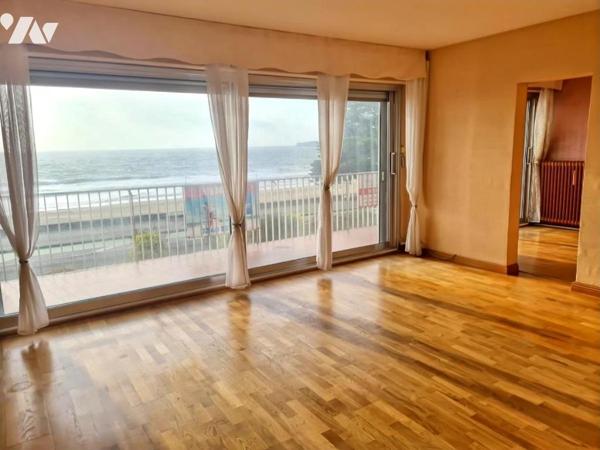 Appartement familial face mer à rénover/QUARTIERS GRANDS HÔTELS 