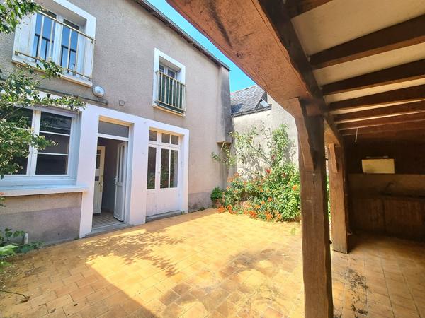 Maison Chateauneuf Sur Sarthe 9 pièce(s) 170 m2