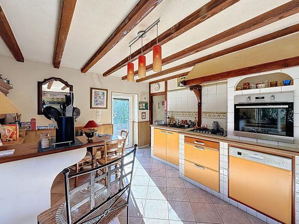 Maison Villieu Loyes Mollon 160m2, 4 chambres, dépendance, vue imprenable!