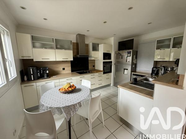 Maison à vendre 8 pièces 200 m² Gagny