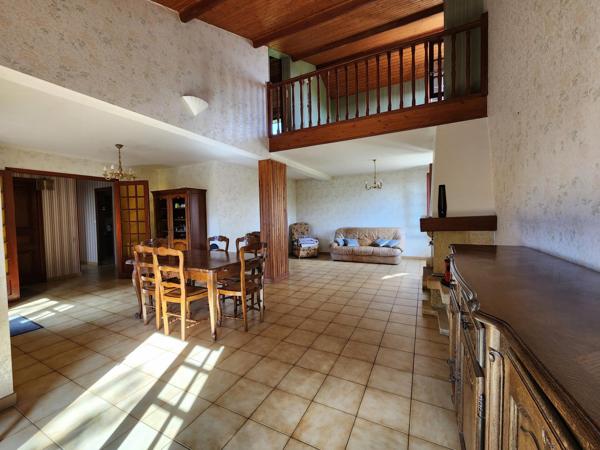 Maison familiale au calme à Azay?le?Brûlé