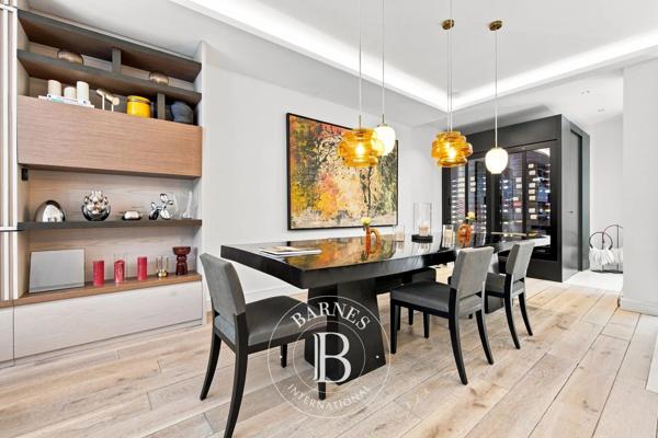 Paris 2ème, Appartement 3 Chambres -  321 m² à vendre