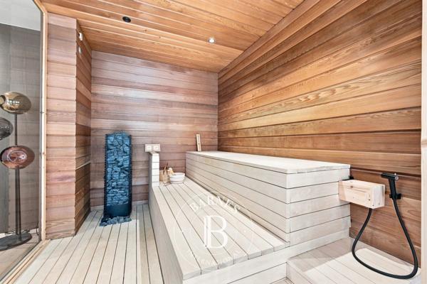 Paris 2ème, Appartement 3 Chambres -  321 m² à vendre