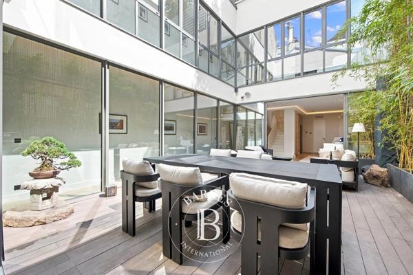 Paris 2ème, Appartement 3 Chambres -  321 m² à vendre