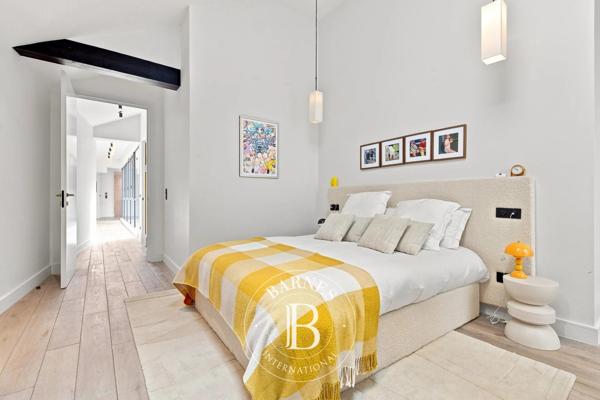 Paris 2ème, Appartement 3 Chambres -  321 m² à vendre