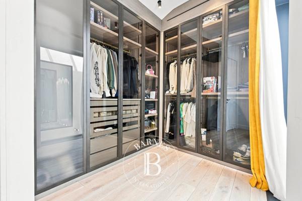 Paris 2ème, Appartement 3 Chambres -  321 m² à vendre