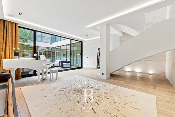Paris 2ème, Appartement 3 Chambres -  321 m² à vendre