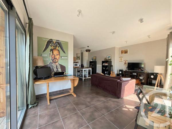 Appartement F3 à vendre  3 pièces - 67,36 m 2   BEGLES  - 33