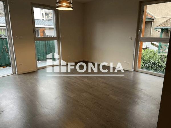 Location Studio 29.1 m² - 10 RUE DE LA PAIX Aix Les Bains 73100