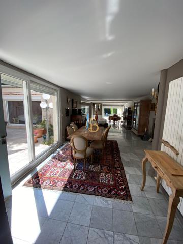 Bourges (18000) COUP DE COEUR pour cette maison de famille