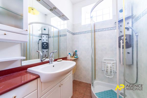 Maison de famille à La Garenne-Colombes : havre de paix ensoleillé €1 260 000 ** - Référence 13865