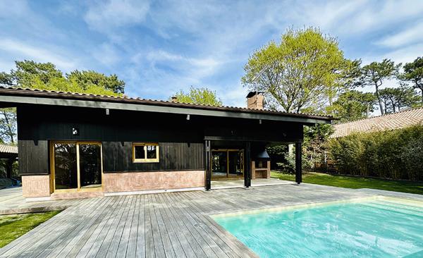 Cap Ferret, plage de Grand Piquey, superbe girolle rénovée, 190 m2, 5 chambres, piscine, sur beau terrain de 1112 m2