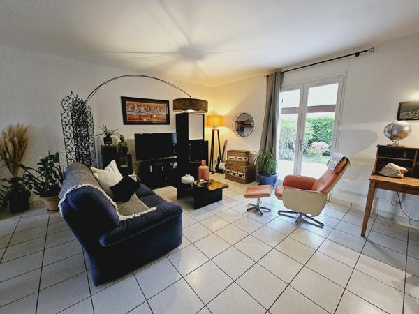 PAVILLON sur SOUS SOL