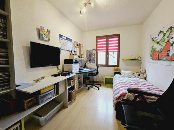 PAVILLON sur SOUS SOL