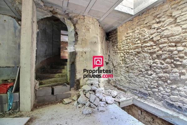 Immeuble à rénover Bollene 215 m² - 77 000 Euros -