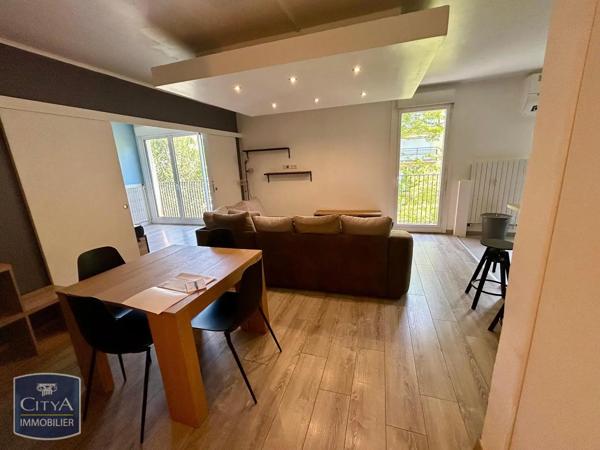 Appartement à louer 2 pièces 57.6m² Le Mans (72000)
