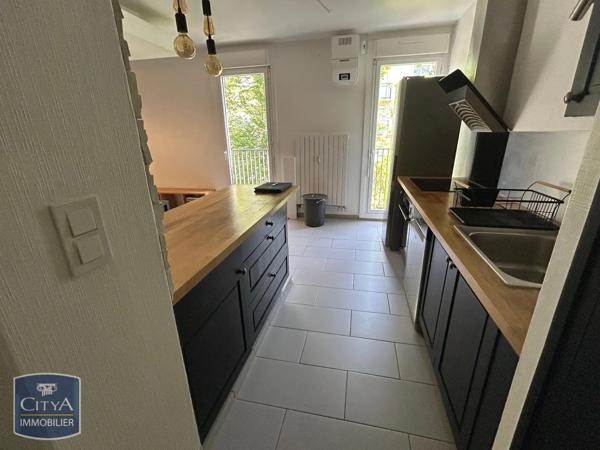 Appartement à louer 2 pièces 57.6m² Le Mans (72000)