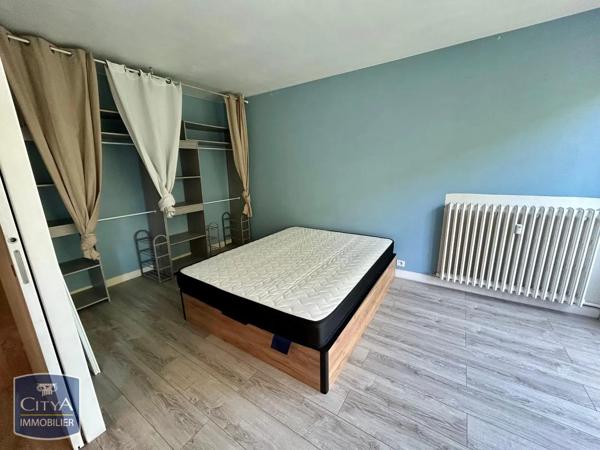Appartement à louer 2 pièces 57.6m² Le Mans (72000)