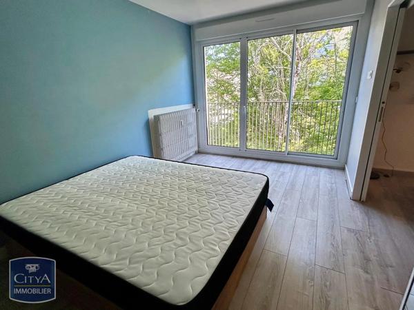 Appartement à louer 2 pièces 57.6m² Le Mans (72000)