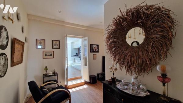 BEL APPARTEMENT DE 146 M² AVEC ANNEXE DE 43 M²- PATIO et TERRASSE
