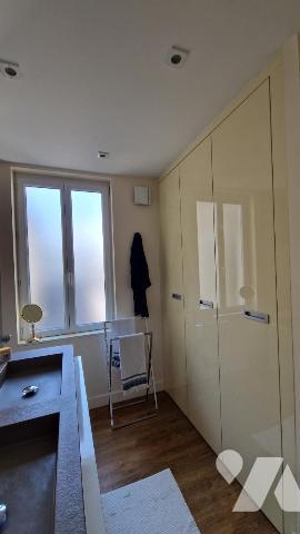 BEL APPARTEMENT DE 146 M² AVEC ANNEXE DE 43 M²- PATIO et TERRASSE
