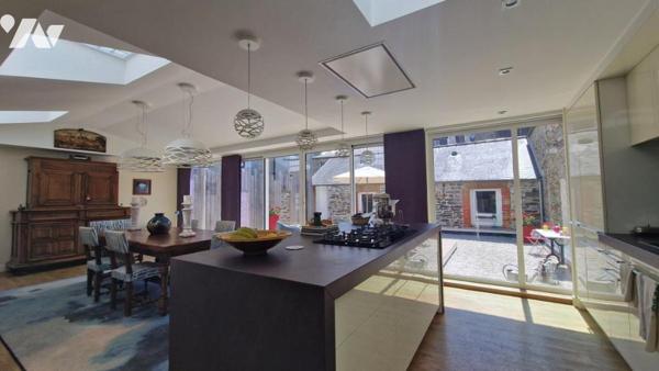 BEL APPARTEMENT DE 146 M² AVEC ANNEXE DE 43 M²- PATIO et TERRASSE