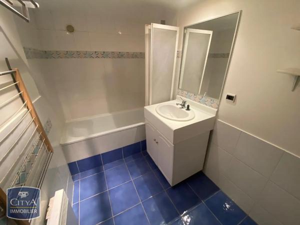 Appartement à louer 3 pièces 54.96m² Dijon (21000)