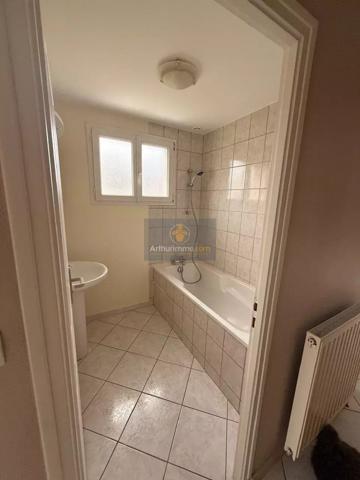 Location Maison 3 pièces 66 m2 à Humes-Jorquenay