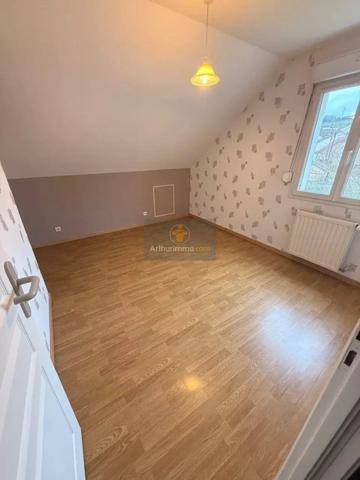 Location Maison 3 pièces 66 m2 à Humes-Jorquenay