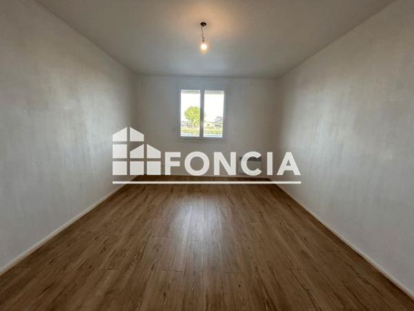 Location Appartement 2 pièces 44.13 m² - 11 QUAI DE FOURCAULD Roanne 42300