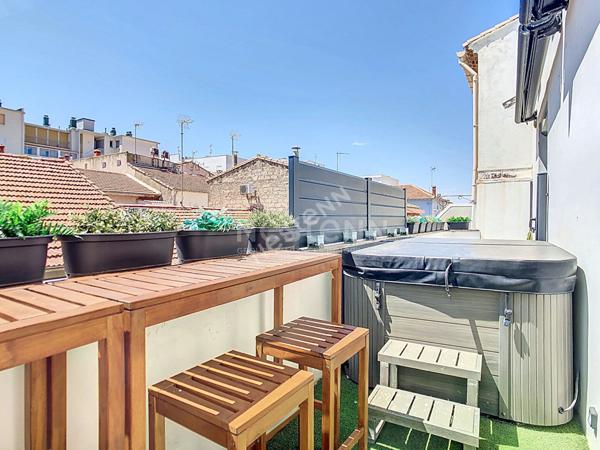 LE GRAU DU ROI - MAISON P4 EN TRÉS BON ÉTAT VUE MER - SECTEUR CENTRE VILLE