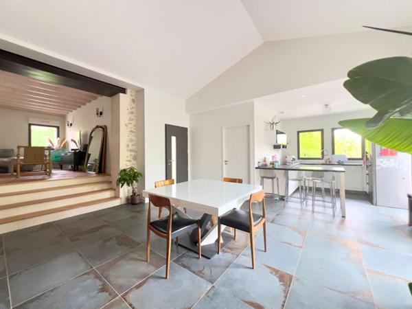Maison Sevremoine 6 pièce(s) 139 m2