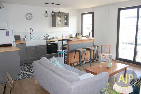Appartement à louer Nantes : 2 pièces, 50m² avec 1 chambre(s) à 907€ - AJP Immobilier Nantes Ouest