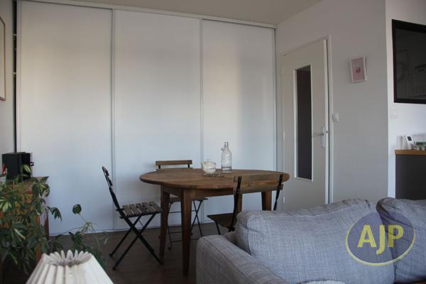 Appartement à louer Nantes : 2 pièces, 50m² avec 1 chambre(s) à 907€ - AJP Immobilier Nantes Ouest