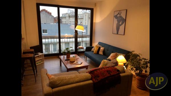 Appartement à louer Nantes : 2 pièces, 50m² avec 1 chambre(s) à 907€ - AJP Immobilier Nantes Ouest