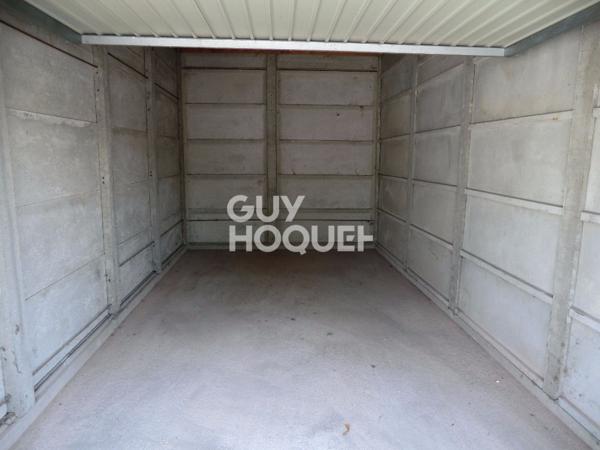 PARKING À LOUER DE 15,00 M²