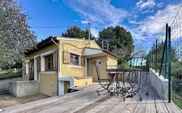 Maison à vendre    2 pièces •  Nice