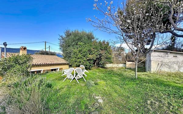 Maison à vendre    2 pièces •  Nice