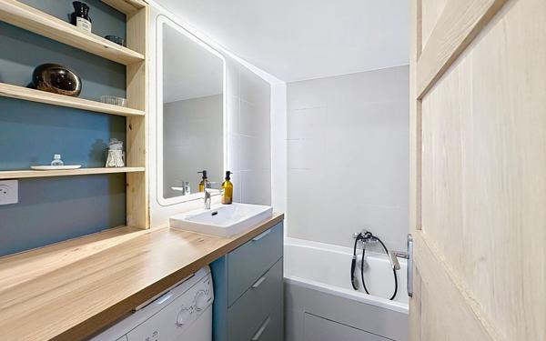 Maison à vendre    2 pièces •  Nice