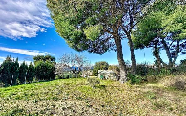 Maison à vendre    2 pièces •  Nice